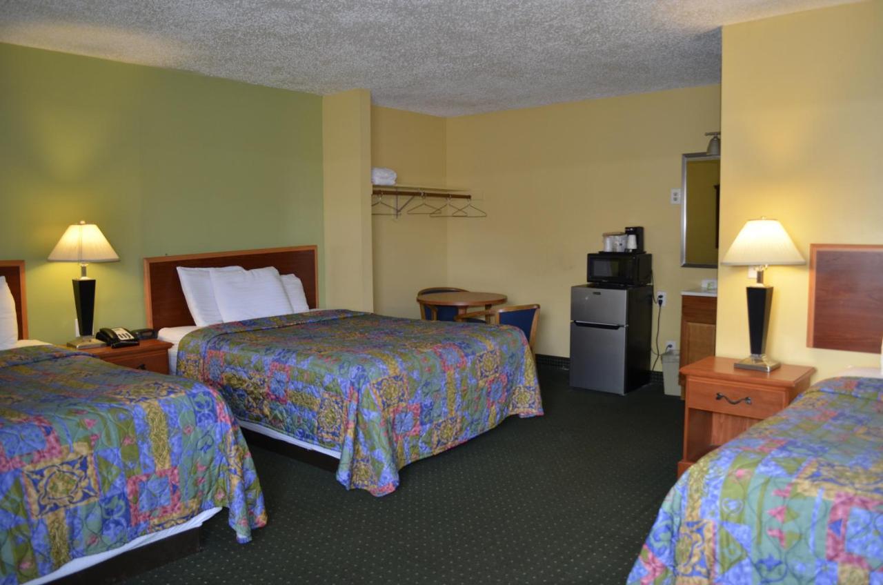 Budget Inn Уильямсвилл Экстерьер фото