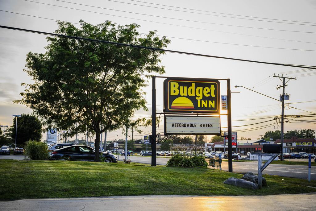 Budget Inn Уильямсвилл Экстерьер фото